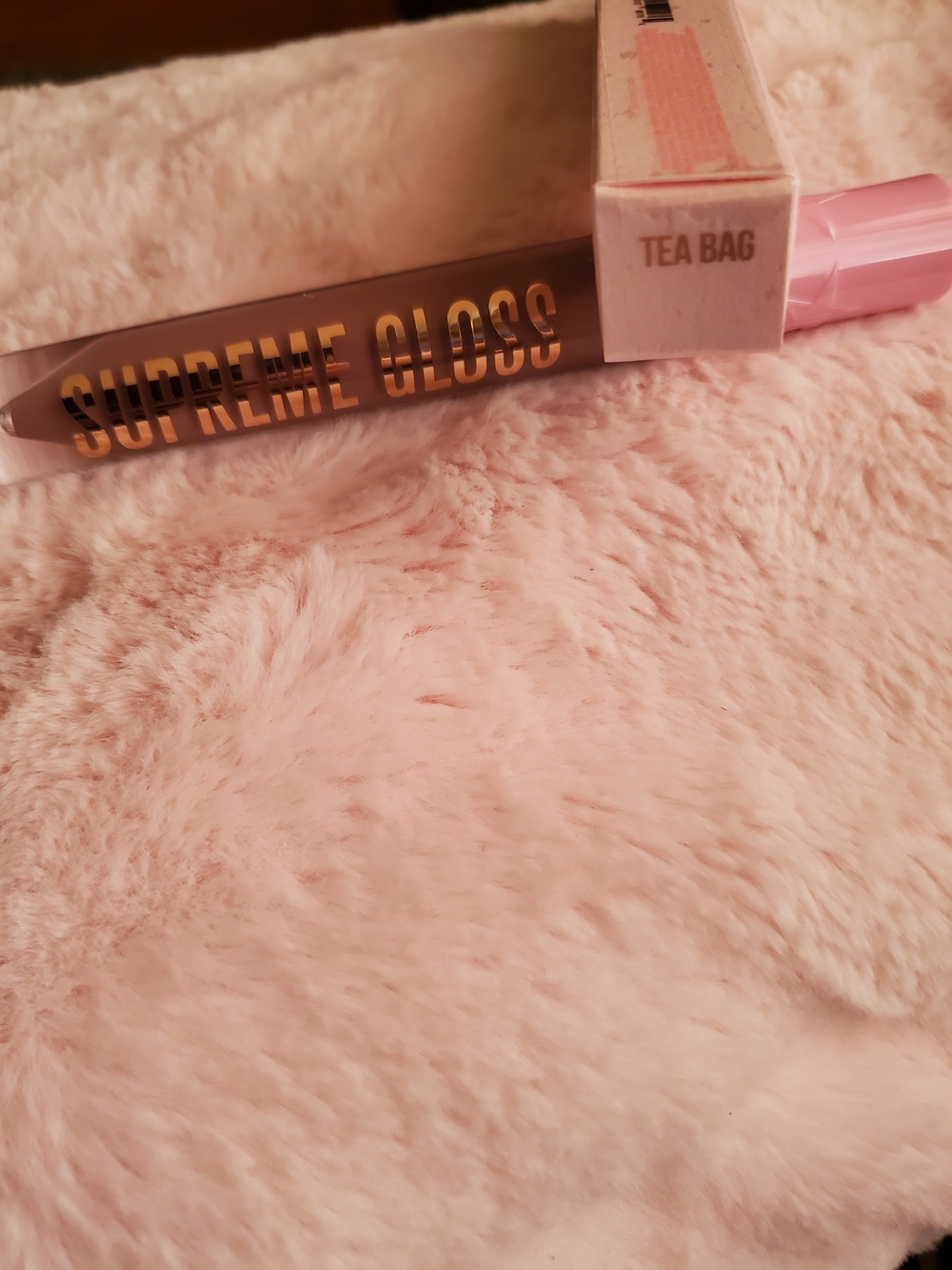 Supreme Gloss in Tea Bag Pink